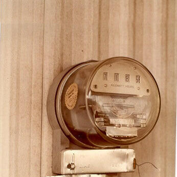 A Base EZ READ FM 2A 240V 3W